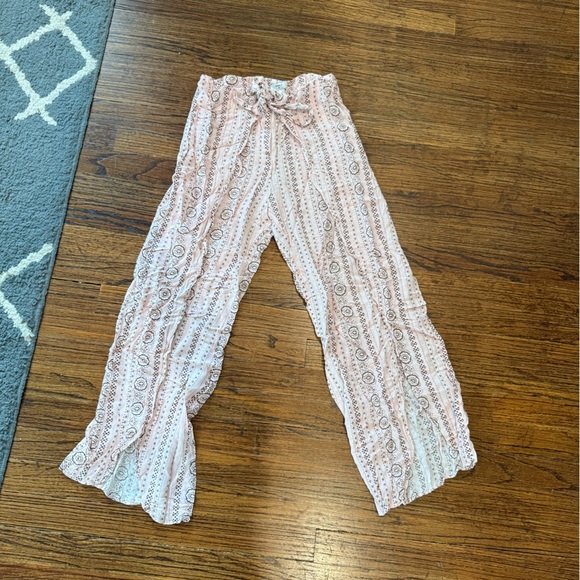 Forever 21 Patterned Coverup Tie Pants - Picture 1 of 7